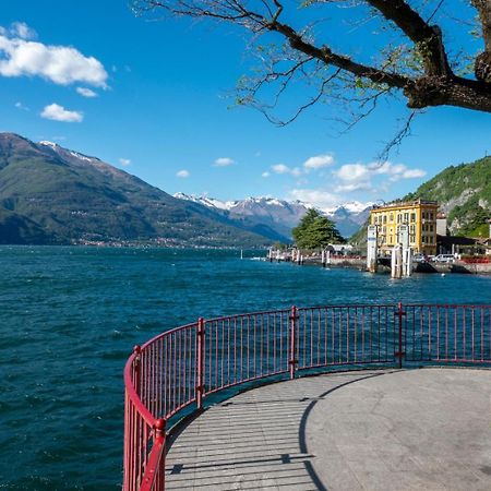 Casa In Riva Al Lago Varenna Kültér fotó