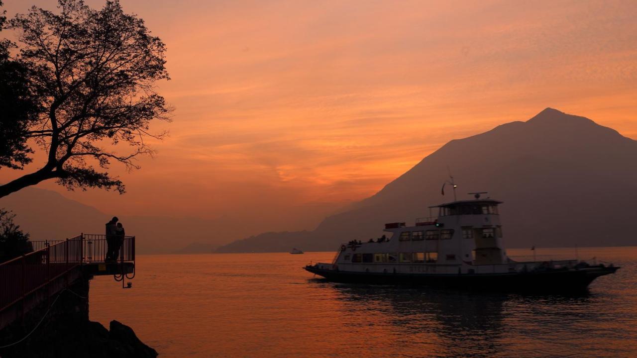 Casa In Riva Al Lago Varenna Kültér fotó