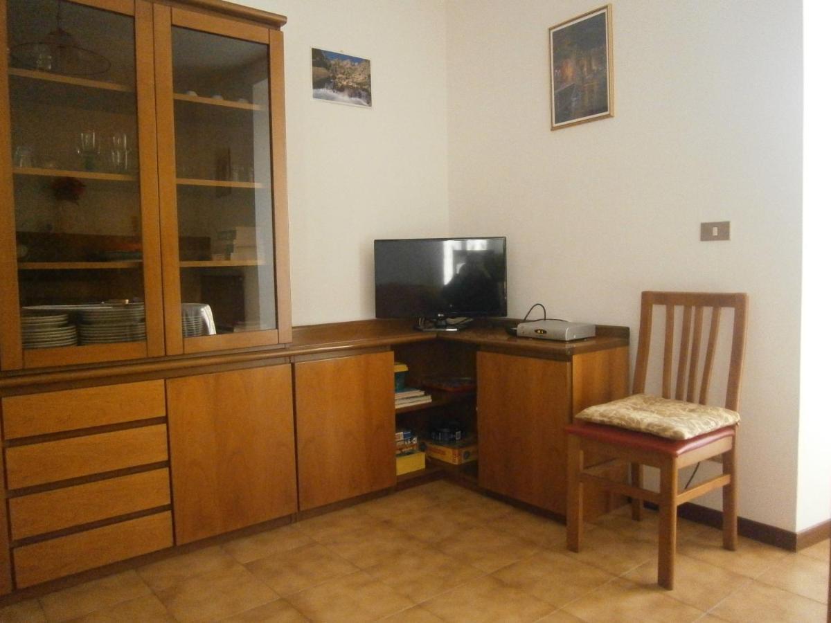 Casa In Riva Al Lago Varenna Kültér fotó