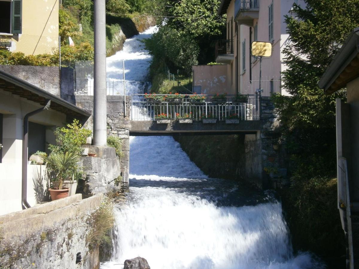 Casa In Riva Al Lago Varenna Kültér fotó
